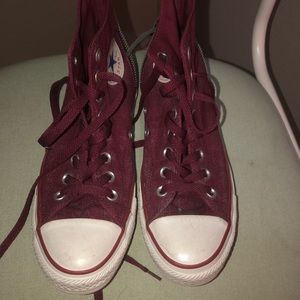 Hightops Converse with a Zipper